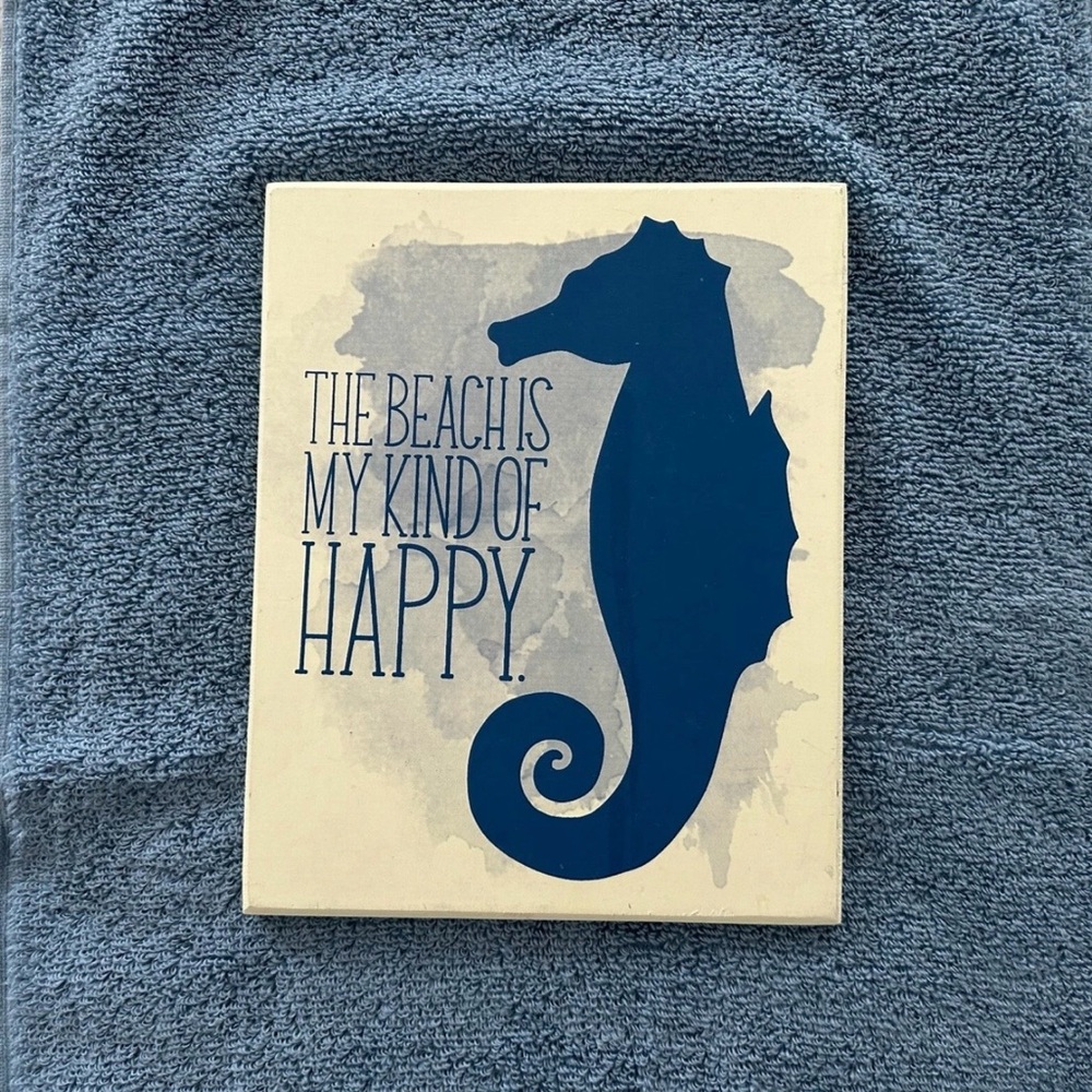 NWT Collin’s Wall Decor Adorable Wood Sign Seahorse Beachy Coastal